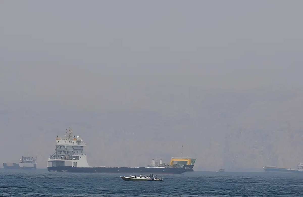 Qatari LNG Ship Enters Strait of Hormuz for Pakistan