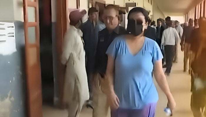 Inquiry Ordered After Woman 'Drug Peddler' Produced in Court Without Handcuffs