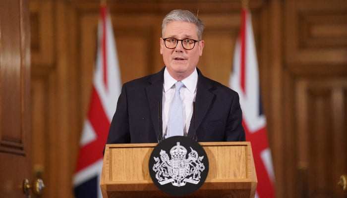 UK's Starmer Defies Calls to Resign