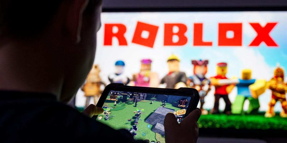 Roblox Just Hires Amazon Exec for Growth
