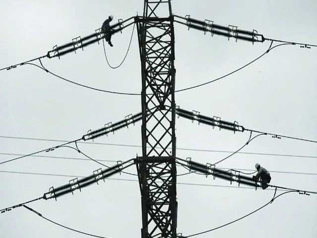 Govt criticised for power, gas load-shedding amid heatwave