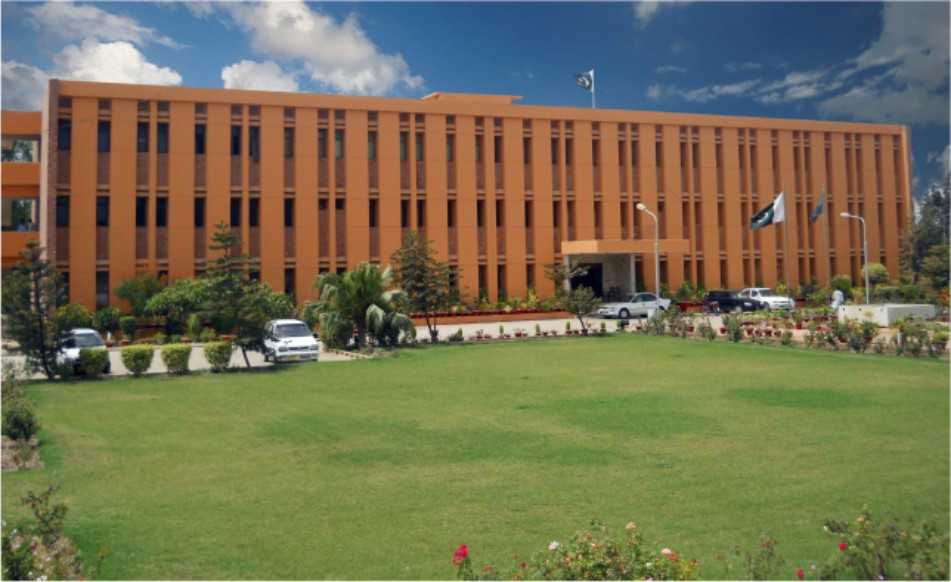 SU VC Dr Fateh Mari Felicitated on Receiving Tamgha-e-Imtiaz