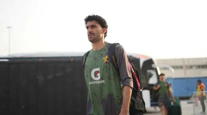 Derbyshire Sign Pakistan Pacer Akif Javed