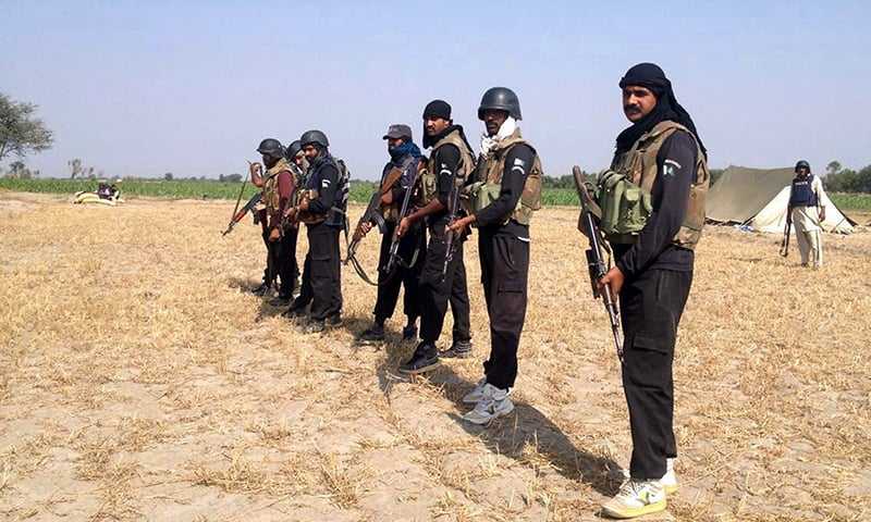 Two criminals killed in police encounter
