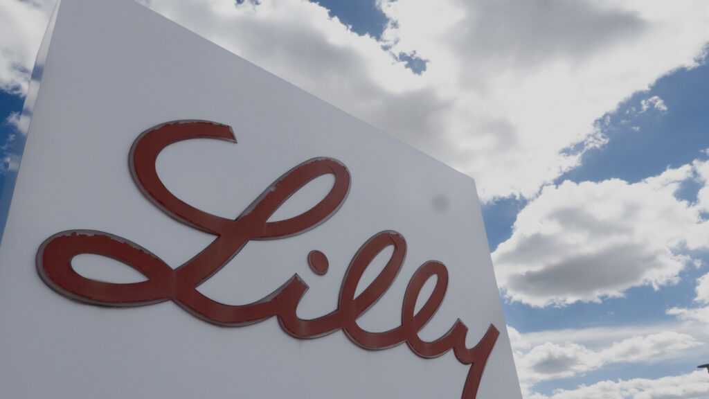 Lilly’s ‘triple-G’ drug leads to bariatric-surgery levels of weight loss in trial