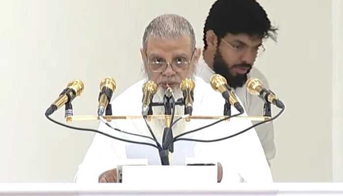 Hajj Sermon Emphasizes Patience, Unity, and Devotion Amidst Pilgrim Rituals