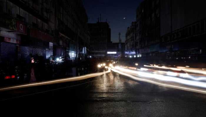 Living in the dark: The mental toll of power breakdowns