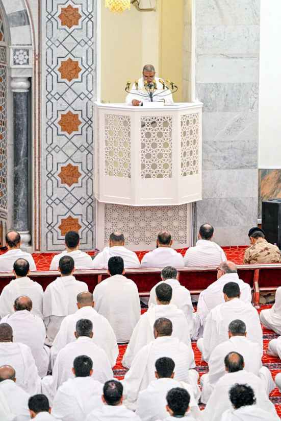 Sheikh Ali Al-Hudhaifi Delivers Arafah Sermon at Namirah Mosque as Part of Hajj Rituals in Saudi Arabia