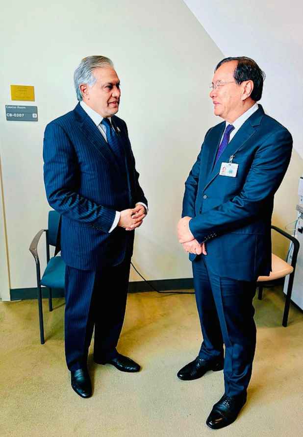 DPM/FM Dar and Cambodian FM Pledge to Enhance Bilateral Relations