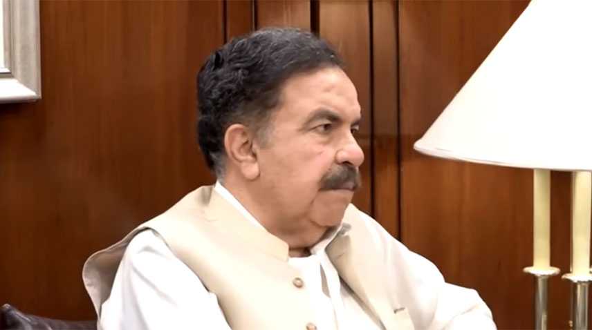 Balochistan Governor Offers Eid-ul-Azha Prayers, Seeks Country's Progress