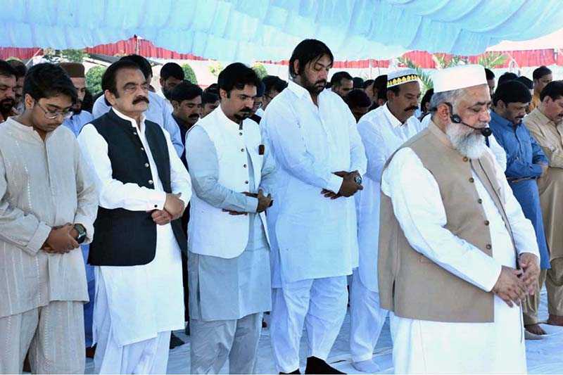 Adviser to Prime Minister Senators Rana Sanaullah Khan Offers Eidul Azha Prayer at Secretariat