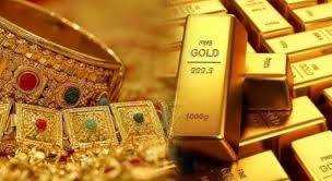 Gold Prices Plunge by Rs 500 Per Tola in Local Market