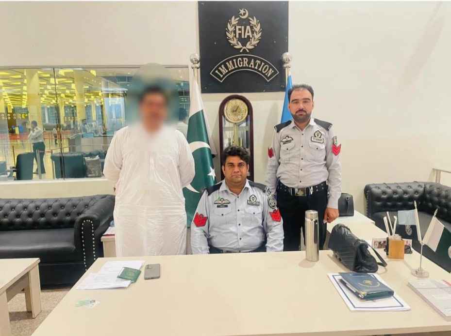 FIA Offloads Saudi-Bound Passenger Carrying Two Pakistani Passports at Islamabad Airport