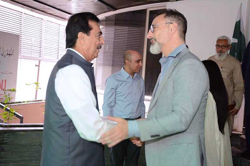 U.S. Consul General Meets with Pakistani Senate Chairman in Diplomatic Visit