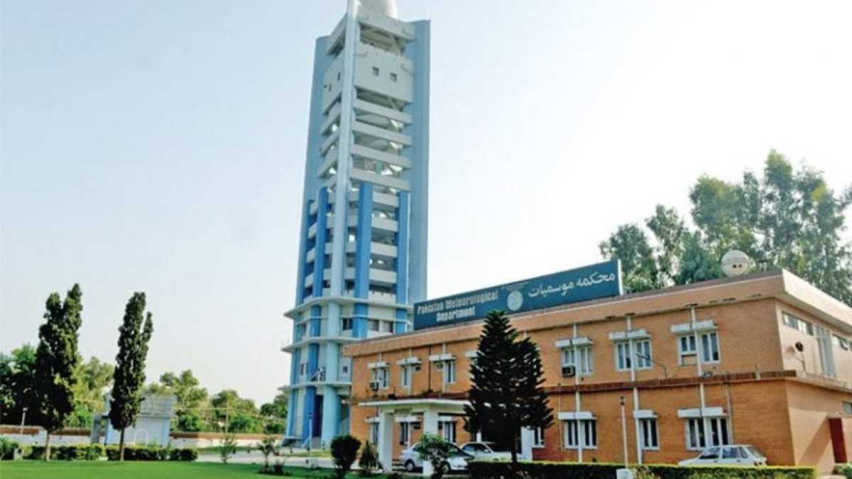 Punjab Experiences Sudden Shift to Hot and Dry Weather After Rain System Dissipates Completely