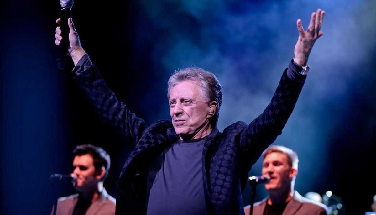 Four Seasons Frontman Frankie Valli Pauses Farewell Tour Due to Health Concerns