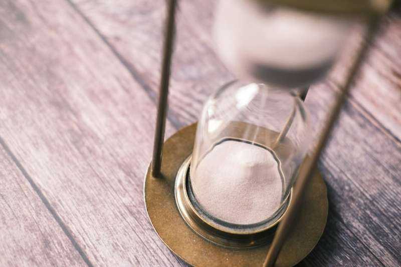 Expert Examines Potential Consequences of Extended Human Lifespan at Tufts University