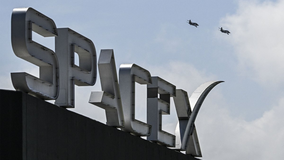SpaceX Warns Investors of Potential Major Dilution Post-IPO