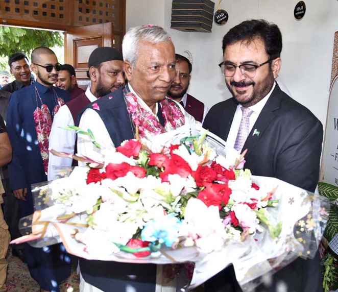 Sindh Governor Syed Muhammad Nihal Hashmi Returns from Hajj, Receives Warm Airport Welcome in Karachi