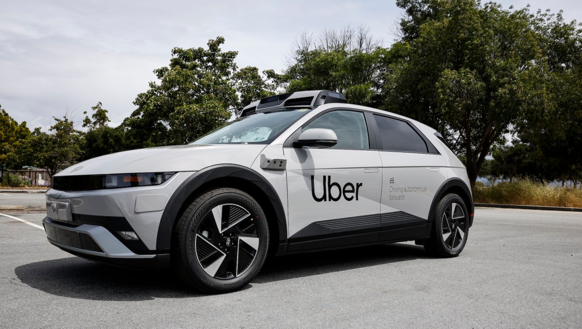 Uber to Deploy 500 Data-Collecting Ioniq 5 Vehicles This Year