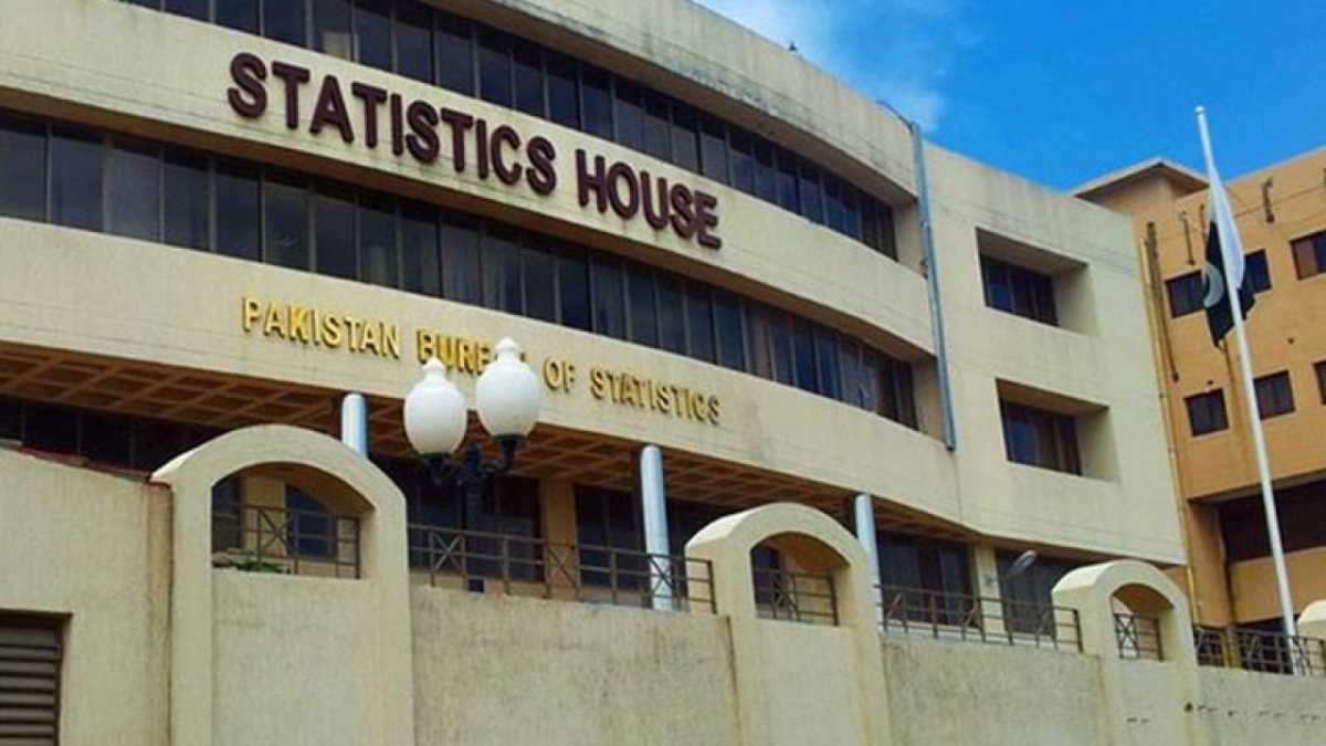 Services Exports Surge 17.68% to Reach $8.269 Billion