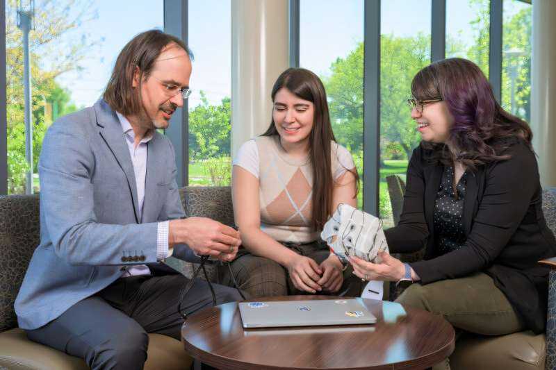 AI decodes epilepsy signals in brain waves before seizures appear
